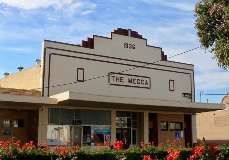 Rainbow Mecca (1024x623)